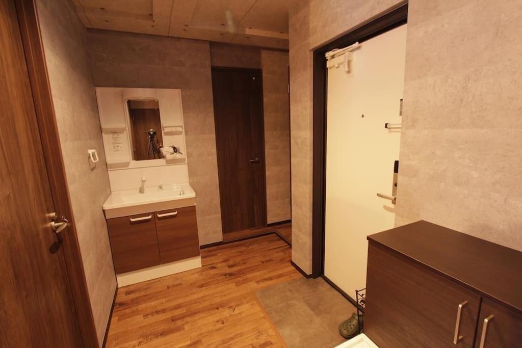 Апартаменты Shinjuku Ny House 1 Токио Экстерьер фото